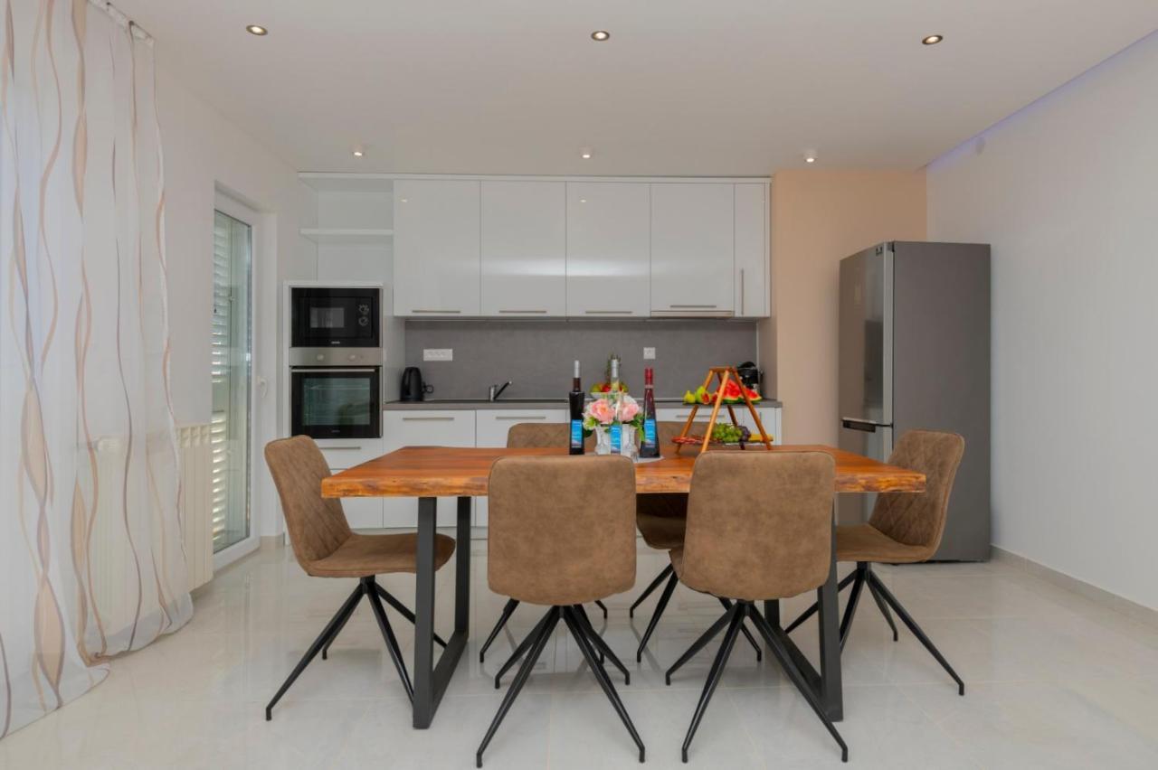 Apartments Radeljic 珀德垂那 外观 照片