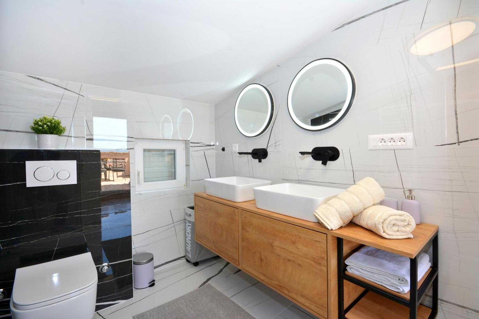 Apartments Radeljic 珀德垂那 外观 照片